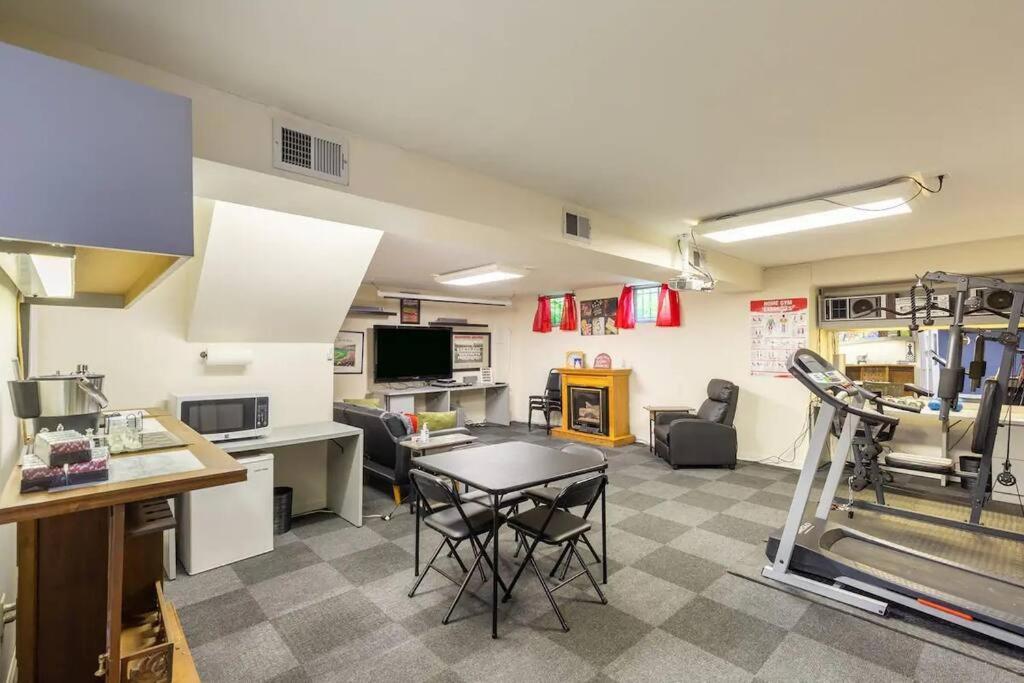 Lrge 5 Bedroom 9 Beds Near Dc-Pool, Hot Tub, Gym, Game Rm, Fire Pit Bowie Eksteriør billede